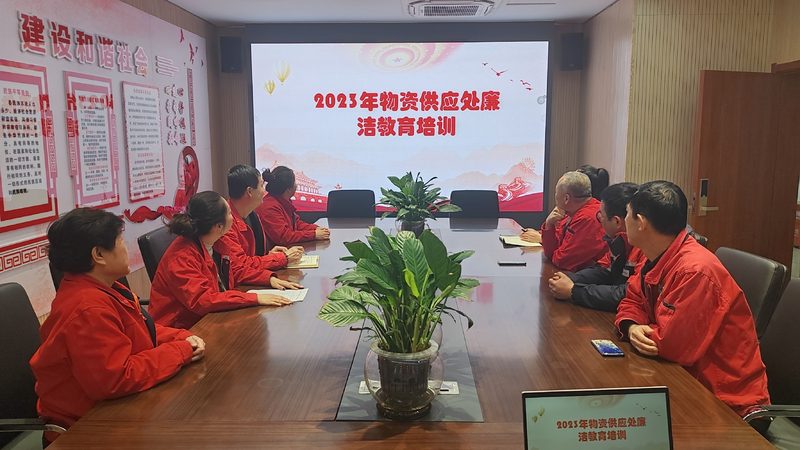 现状：在线教育行业同质化严重，用户增长乏力