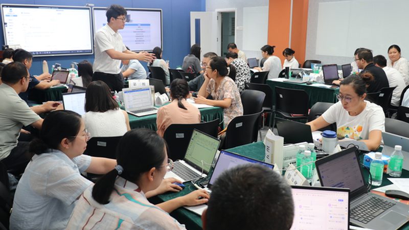 成人高考毕业证书样本申请条件揭秘